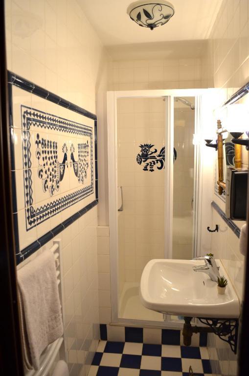 Villa Cyriel Contes  部屋 写真